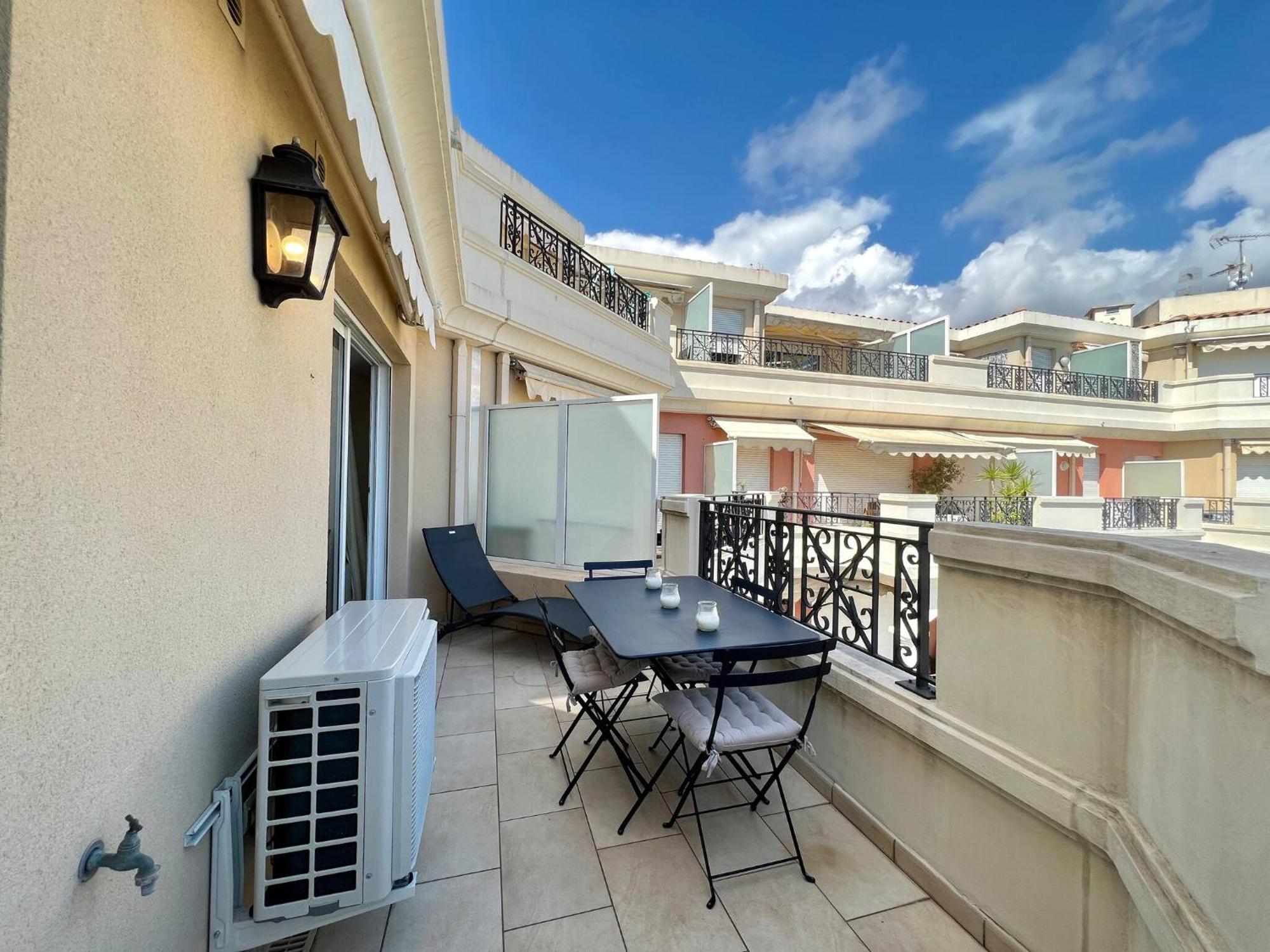 'Le Victoria Beach' Vue Mer Plein Centre, Spacieux Menton Exterior photo